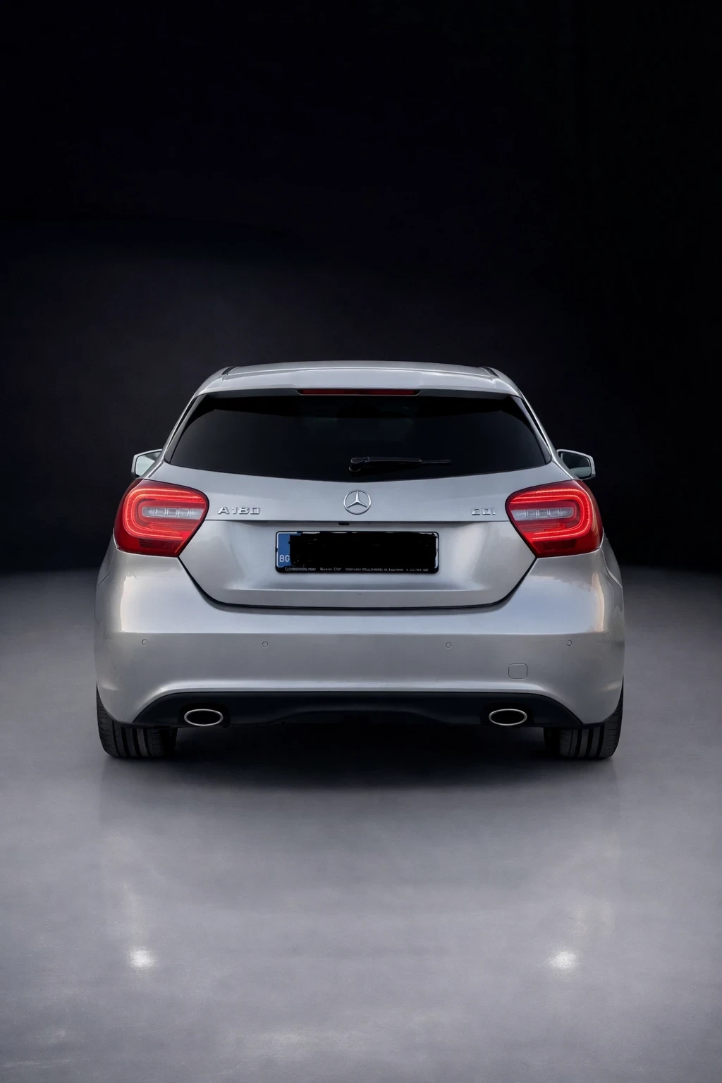 Mercedes-Benz A 180 7G-DCT / BlueEFFICIENCY / SILVERSTAR - изображение 7