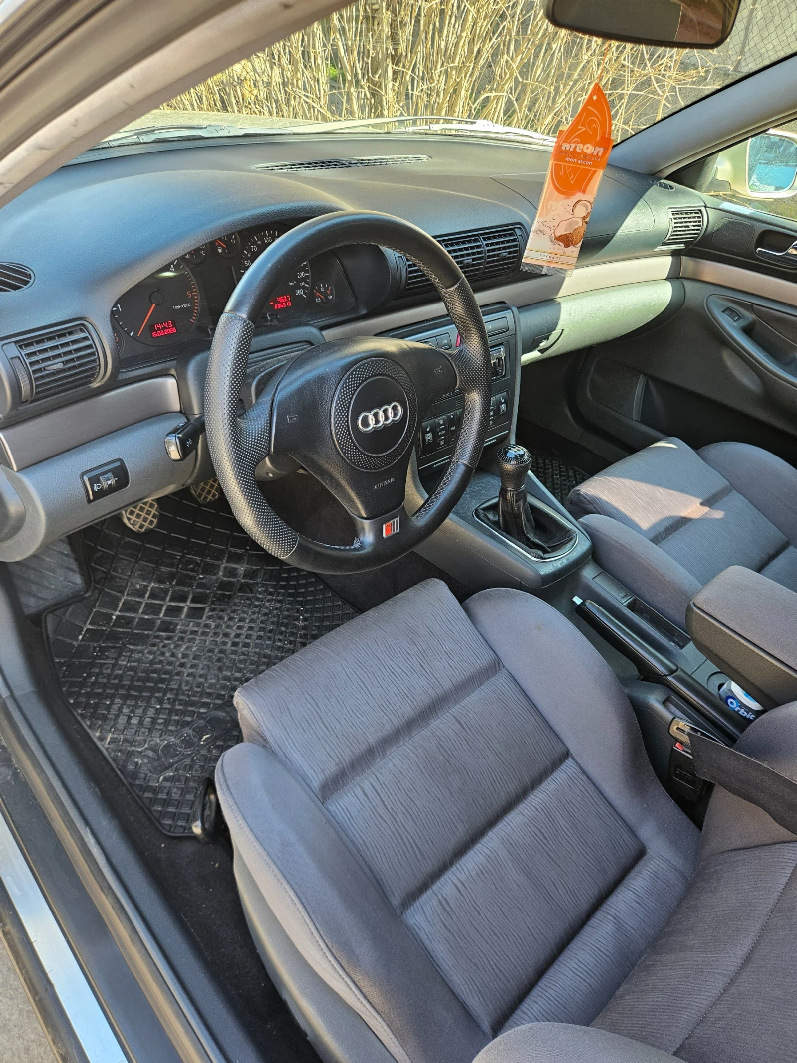 Audi A4 1.9 TDI, снимка 5 - Автомобили и джипове - 53846955
