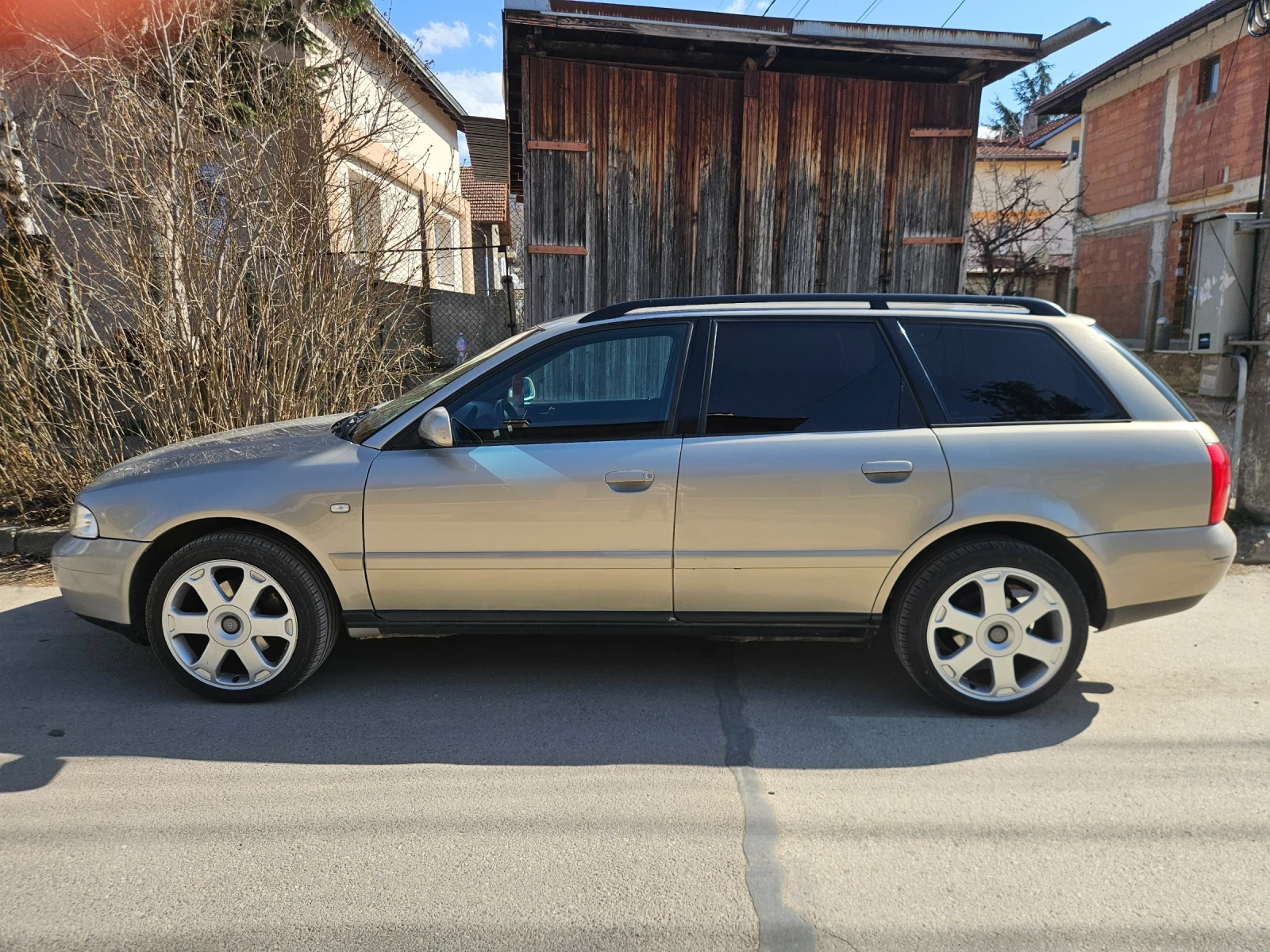 Audi A4 1.9 TDI, снимка 2 - Автомобили и джипове - 53846955