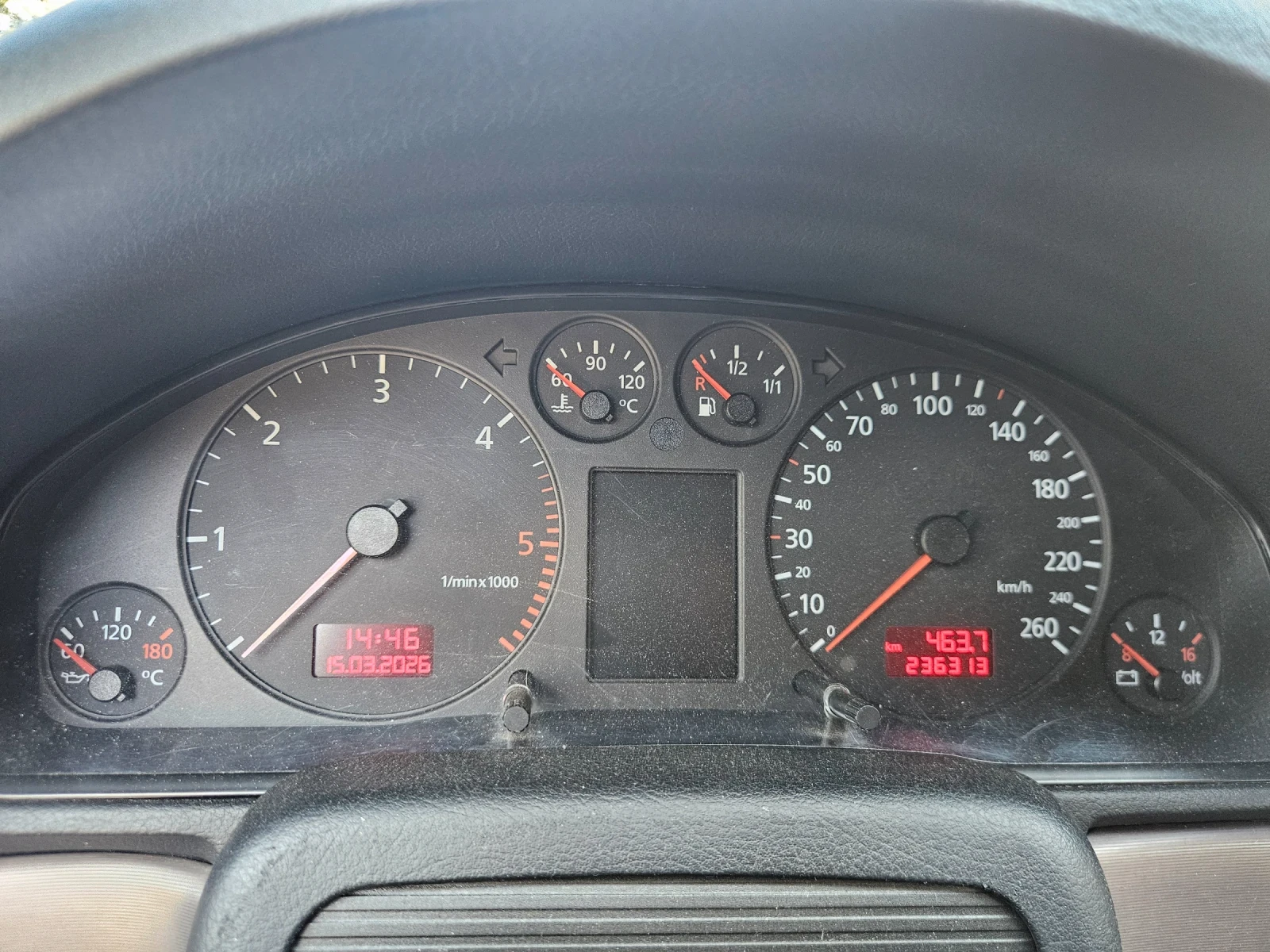 Audi A4 1.9 TDI, снимка 14 - Автомобили и джипове - 53846955