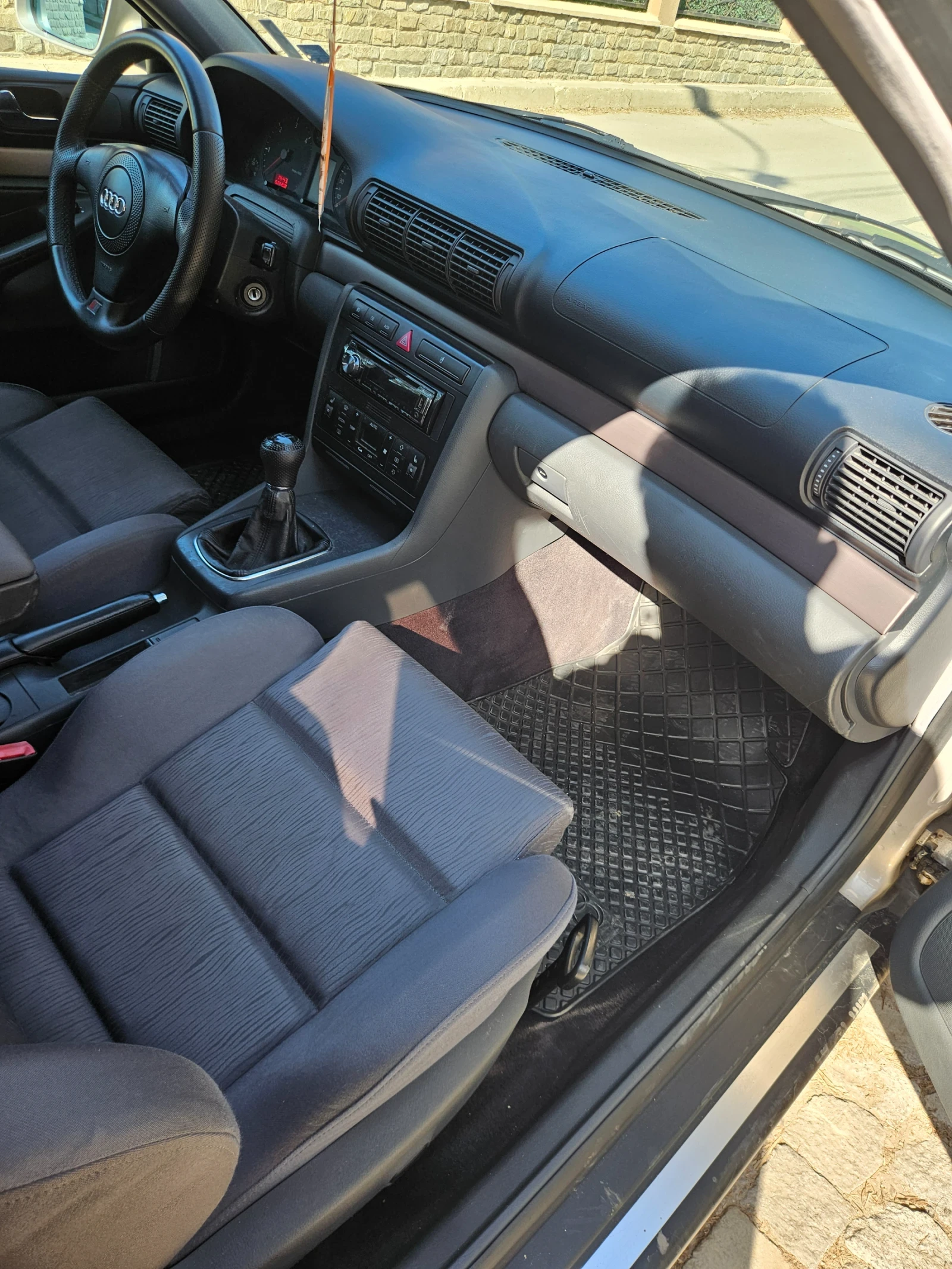 Audi A4 1.9 TDI, снимка 6 - Автомобили и джипове - 53846955