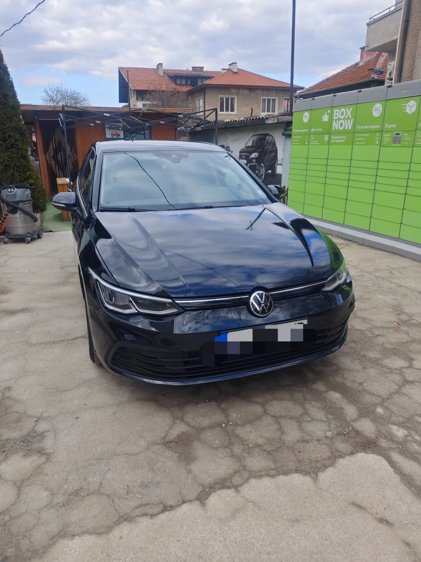 VW Golf 8, снимка 2 - Автомобили и джипове - 53982261