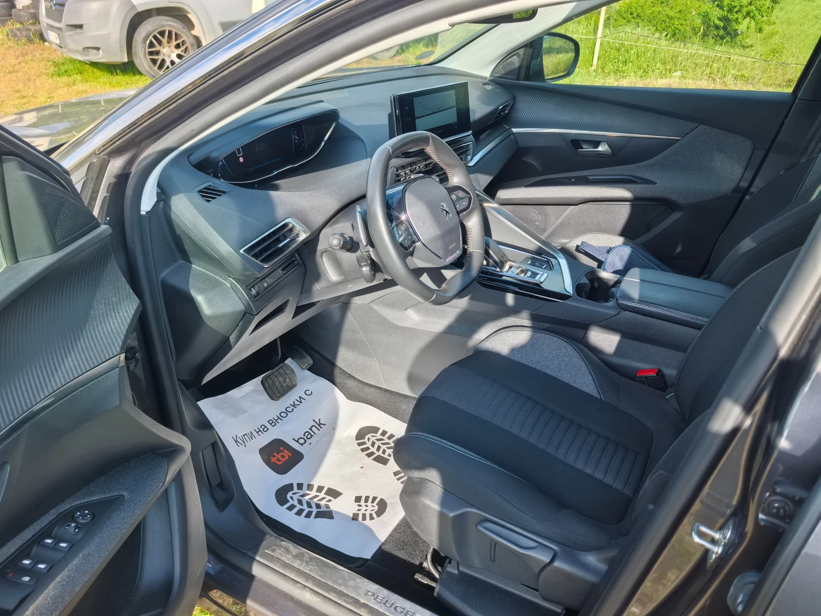 Peugeot 3008 1.5BlueHDI Автоматик , снимка 11 - Автомобили и джипове - 54598737