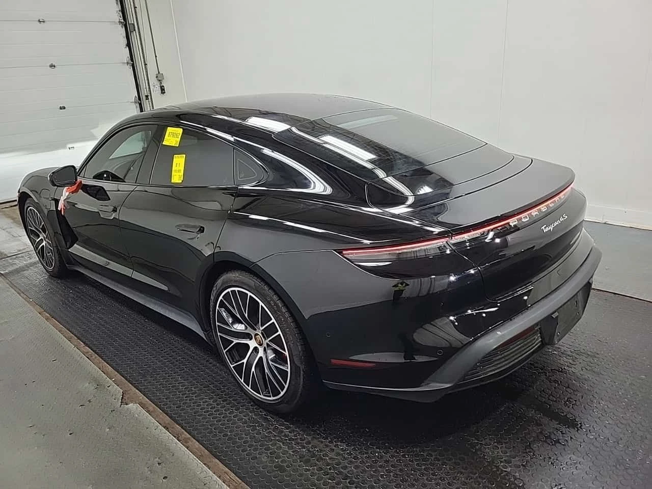 Porsche Taycan 4S  CARFAX, снимка 4 - Автомобили и джипове - 54609588