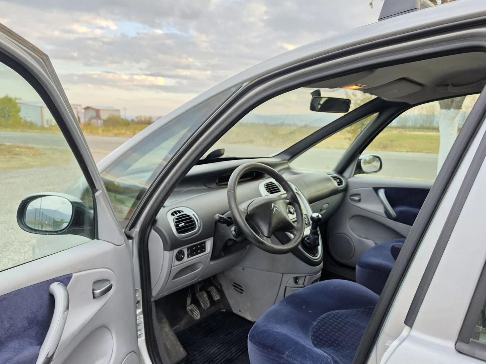 Citroen Xsara picasso 1.6 HDI , снимка 10 - Автомобили и джипове - 55767584