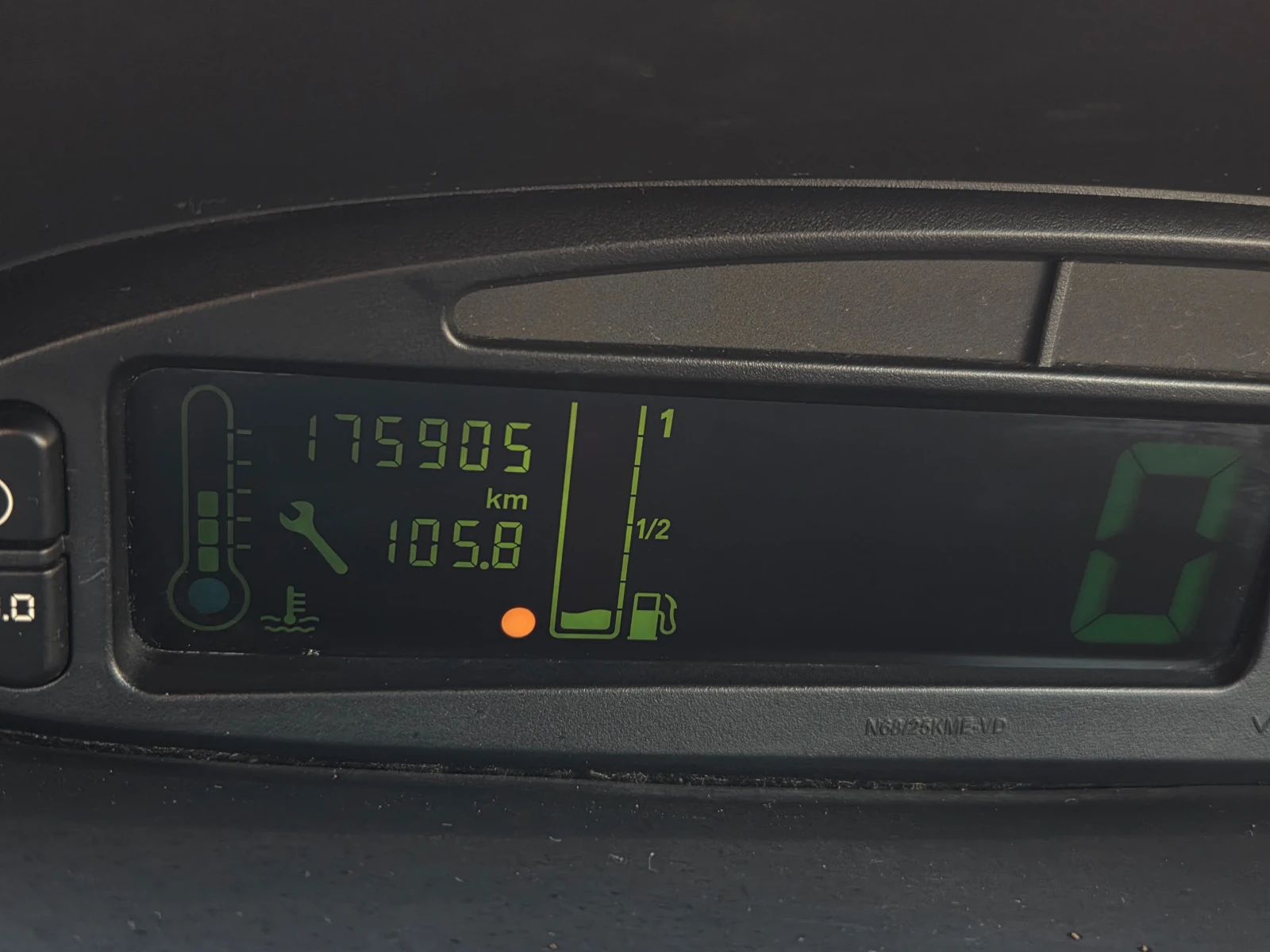 Citroen Xsara picasso 1.6i Фабрична газ ОТЛИЧНА* , снимка 13 - Автомобили и джипове - 55845245