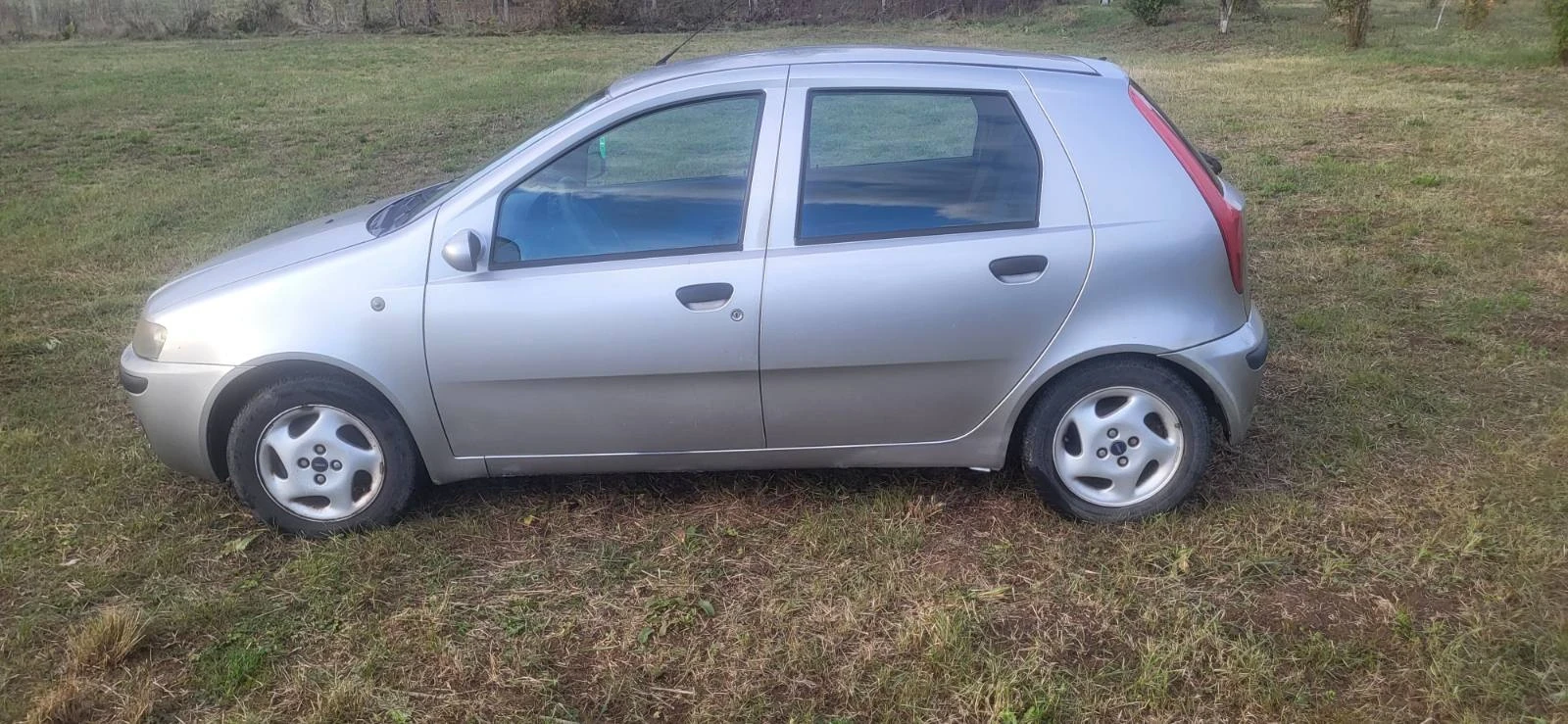 Fiat Punto 1, 2  16v, снимка 3 - Автомобили и джипове - 56552756
