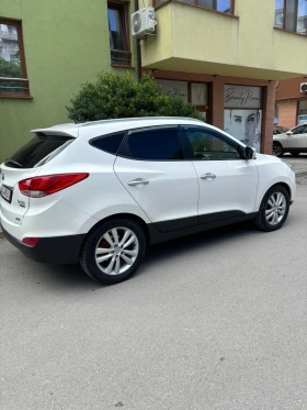 Обява за продажба на Hyundai IX35 2.0 4х4 Автоматик ~18 200 лв. - изображение 1