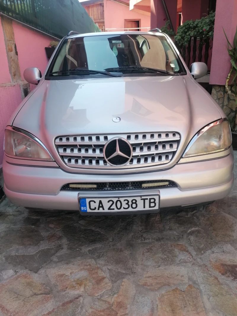 Mercedes-Benz ML 270, снимка 9 - Автомобили и джипове - 46969437