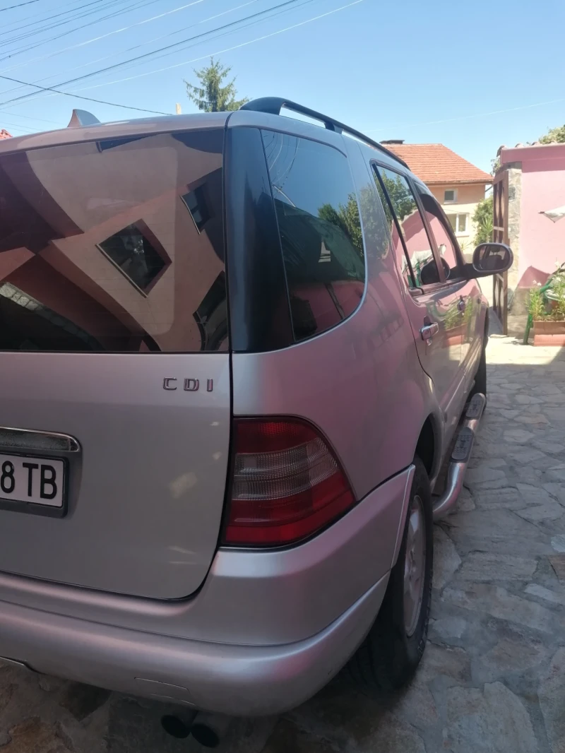 Mercedes-Benz ML 270, снимка 12 - Автомобили и джипове - 46969437