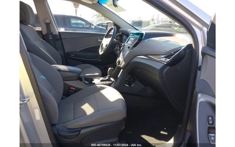 Hyundai Santa fe Sport 2.4L, снимка 10 - Автомобили и джипове - 48003031