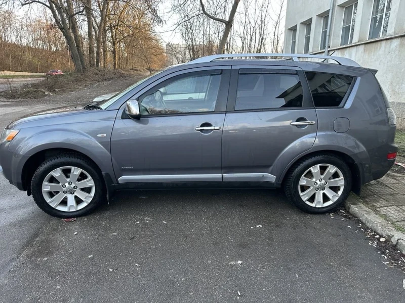 Mitsubishi Outlander Diamond edition , снимка 7 - Автомобили и джипове - 48555325