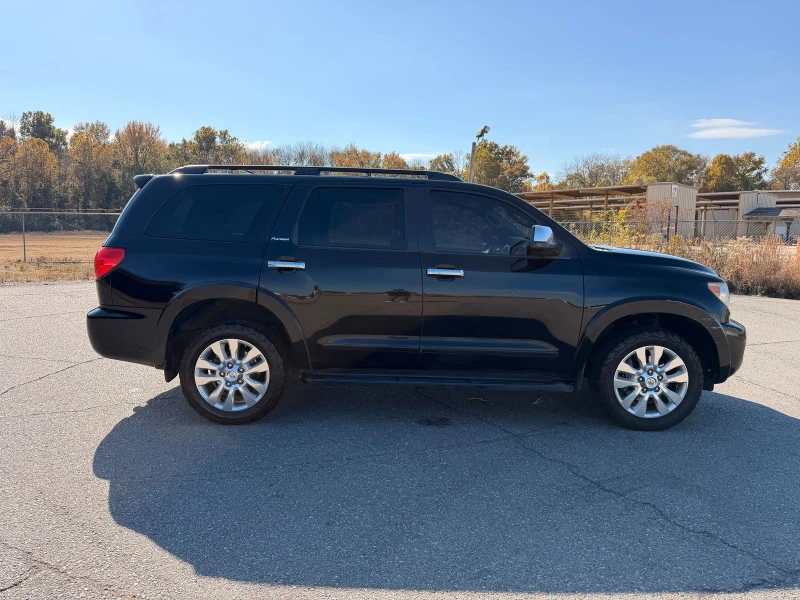 Toyota Sequoia PLATINUM* 5.7* V8* ПОДГРЕВ* КАМЕРА* КЕЙЛЕС, снимка 5 - Автомобили и джипове - 52935900