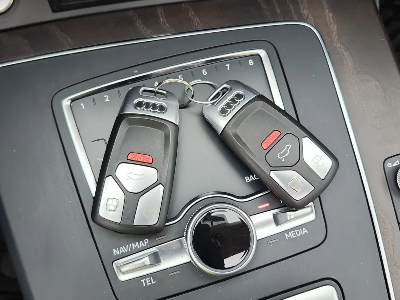 Audi Q5 PREMIUM PLUS * * CARFAX * * АВТО КРЕДИТ * * , снимка 9 - Автомобили и джипове - 52474414