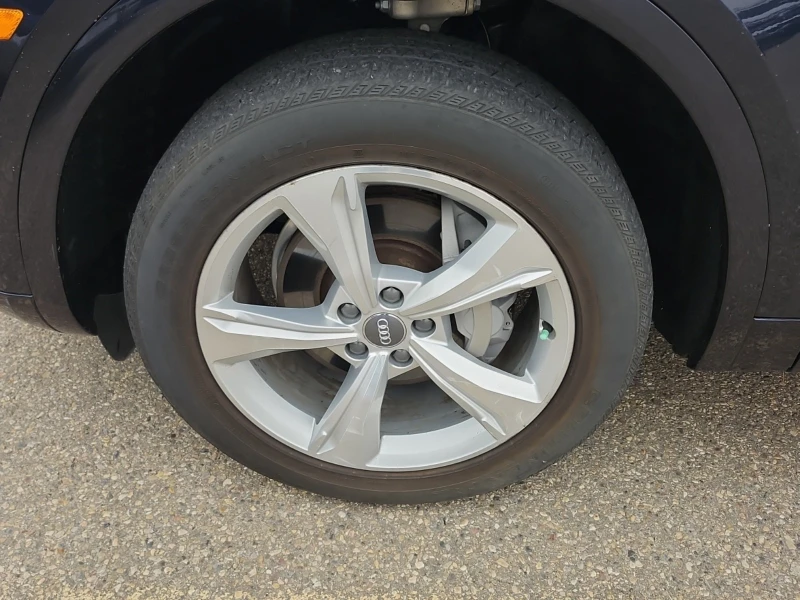 Audi Q5 PREMIUM PLUS * * CARFAX * * АВТО КРЕДИТ * * , снимка 11 - Автомобили и джипове - 52474414