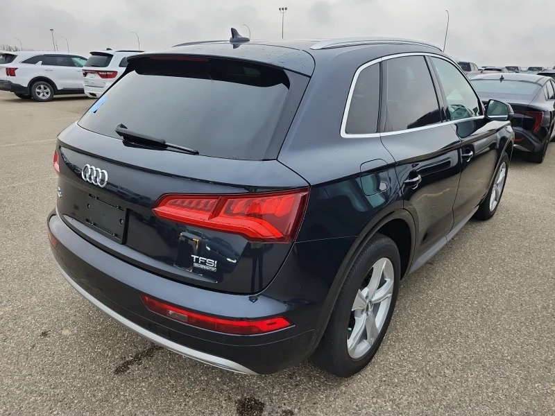 Audi Q5 PREMIUM PLUS * * CARFAX * * АВТО КРЕДИТ * * , снимка 3 - Автомобили и джипове - 52474414