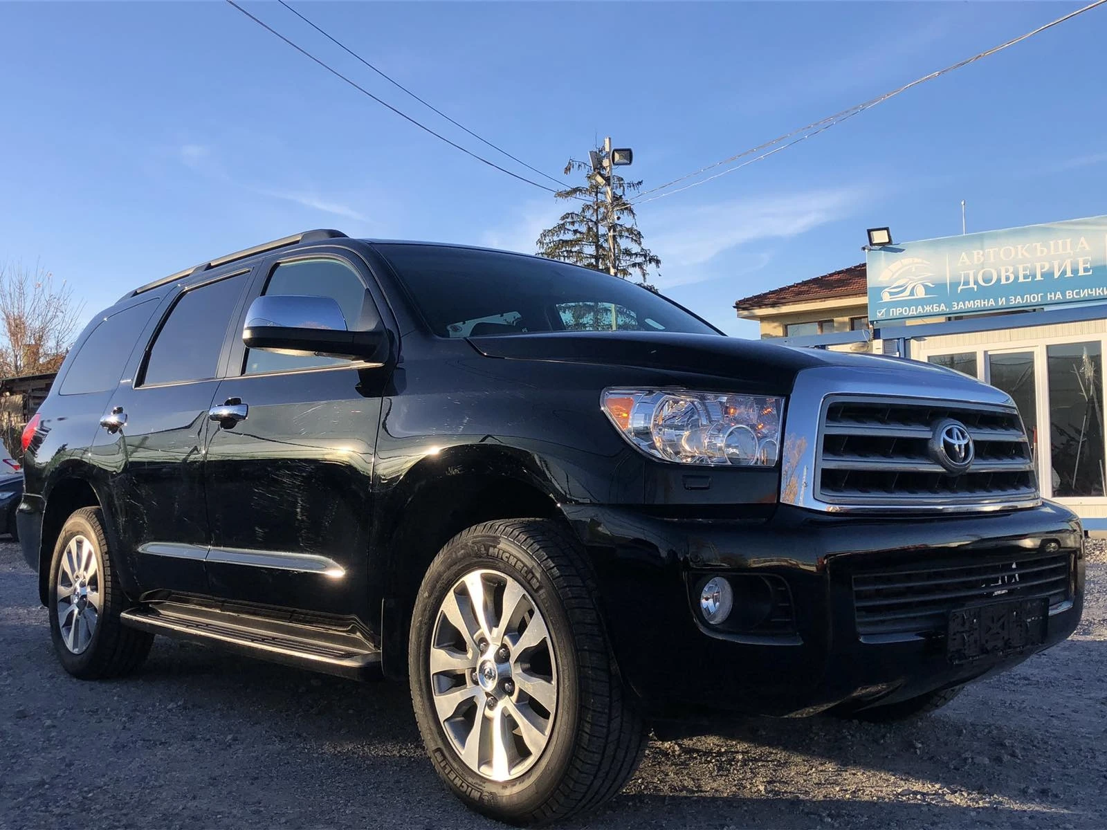 Toyota Sequoia 5.7/Limited - изображение 3