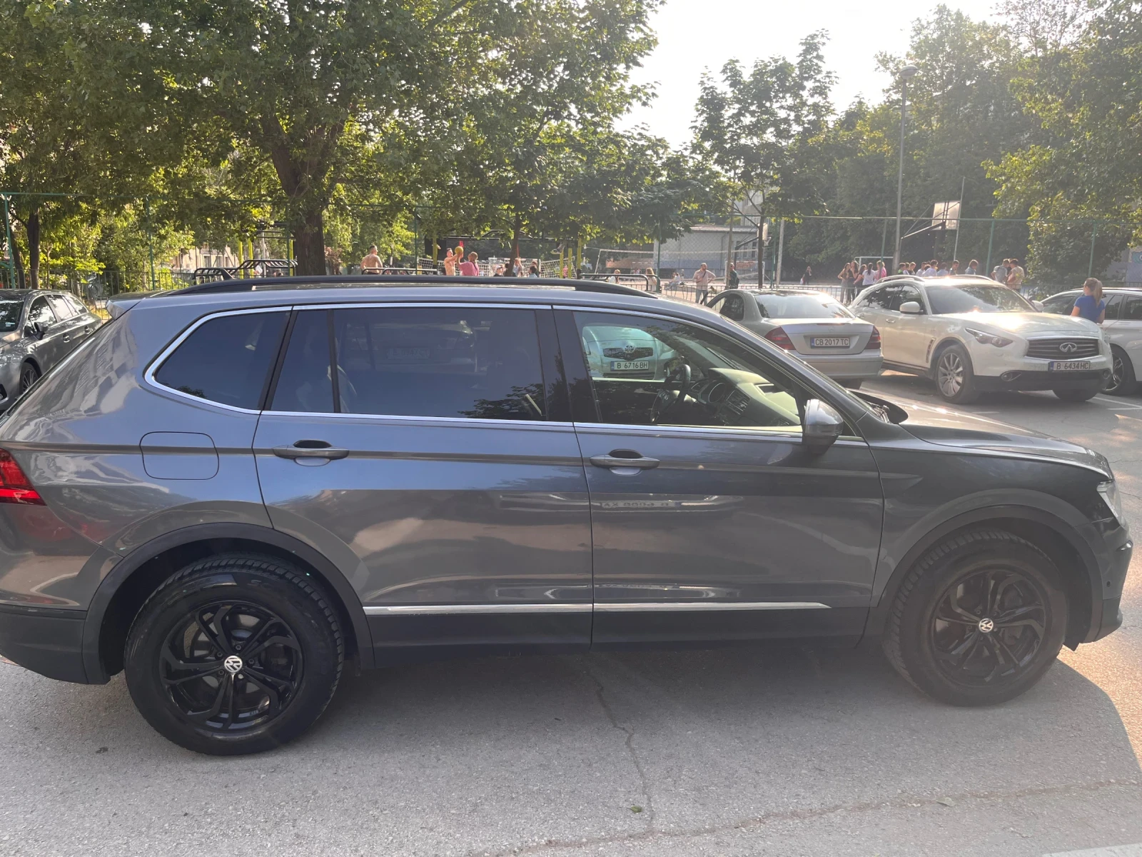 VW Tiguan  2.0 TSI бензин, 190 к.с. - изображение 9