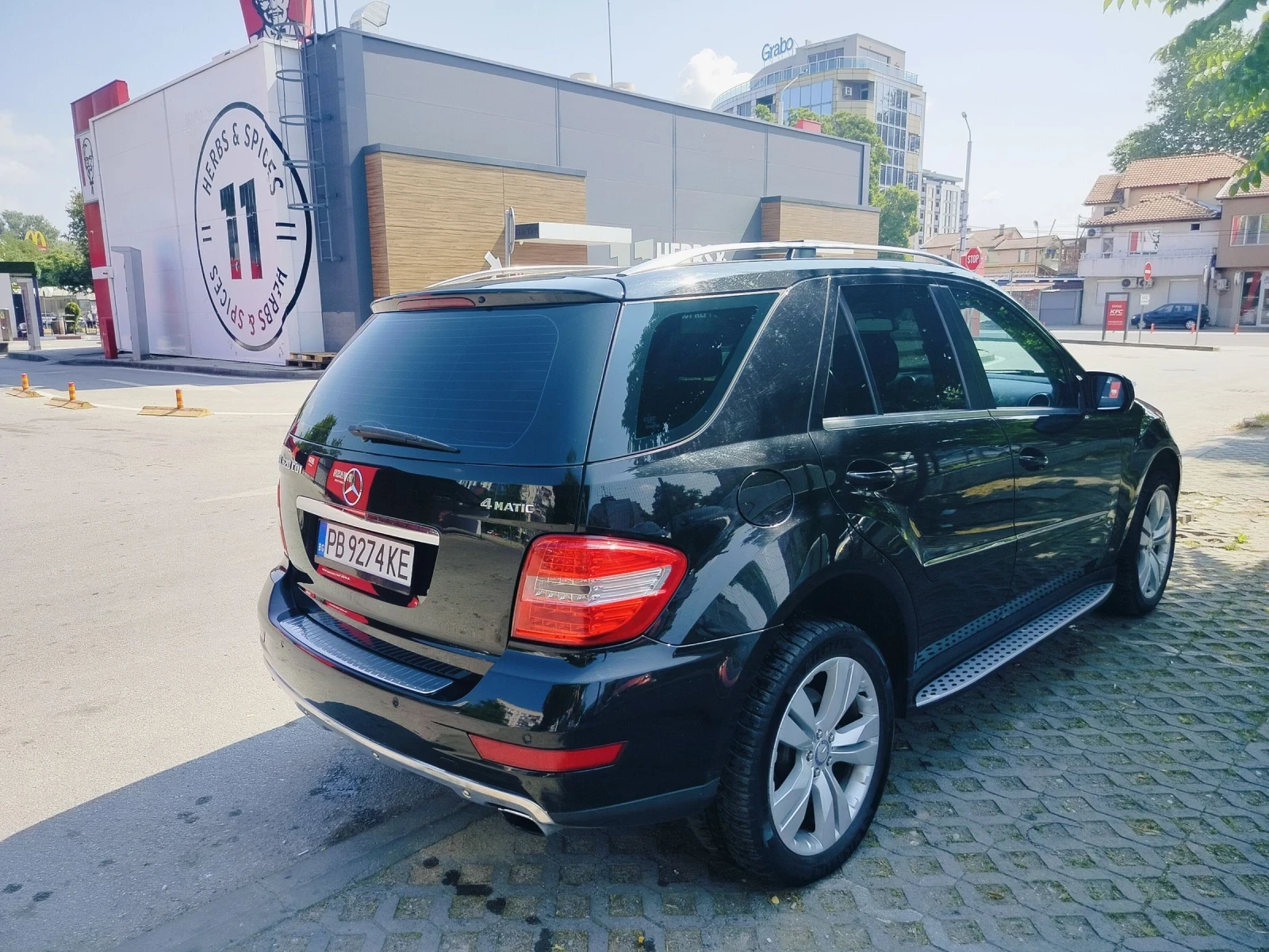 Mercedes-Benz ML 320  - изображение 6