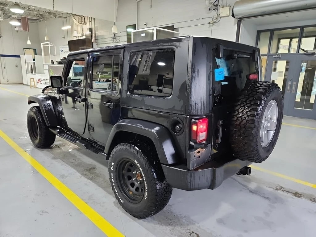 Jeep Wrangler * SAHARA * CARFAX * БЕЗ ПЪРВОНАЧАЛНА ВНОСКА - изображение 4