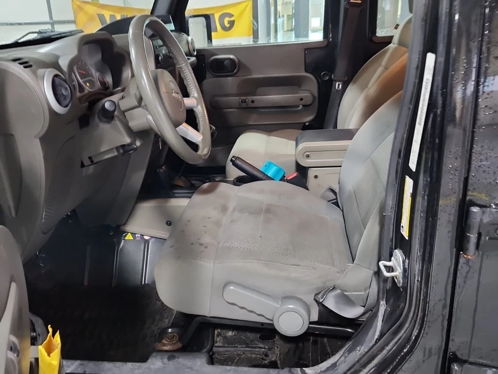 Jeep Wrangler * SAHARA * CARFAX * БЕЗ ПЪРВОНАЧАЛНА ВНОСКА - изображение 5