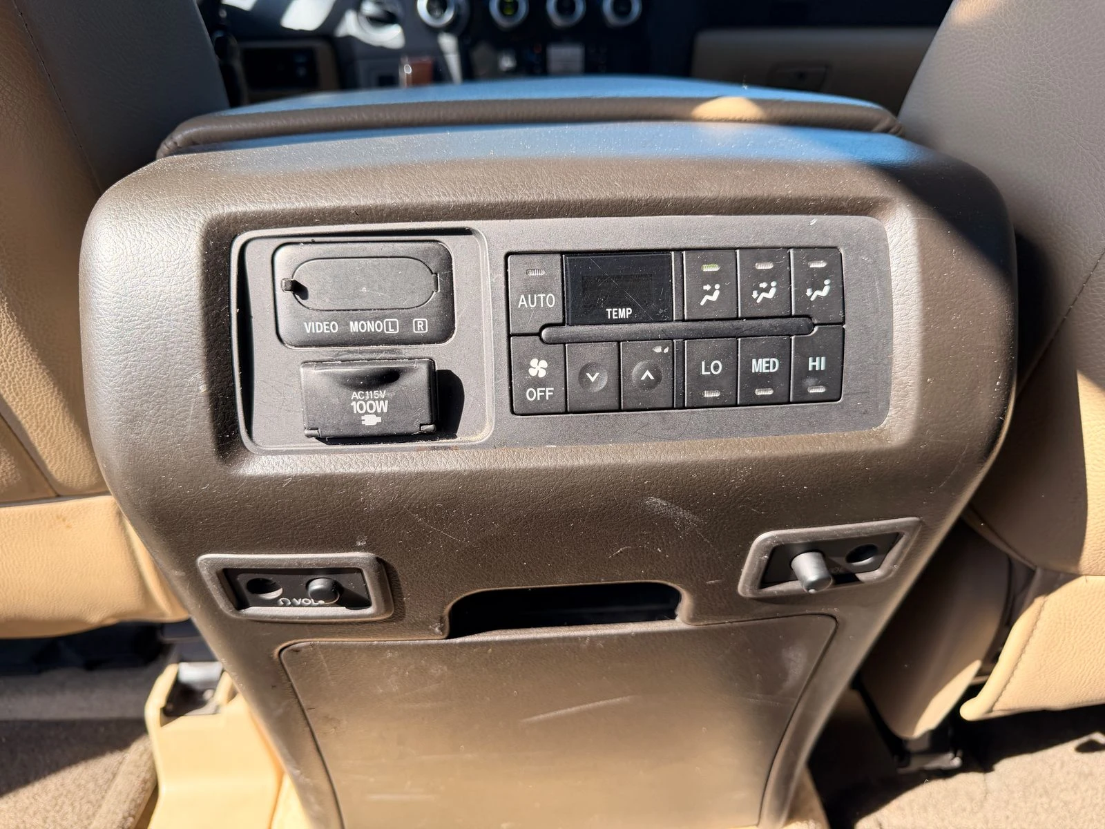 Toyota Sequoia PLATINUM* 5.7* V8* * *  | Mobile.bg   16