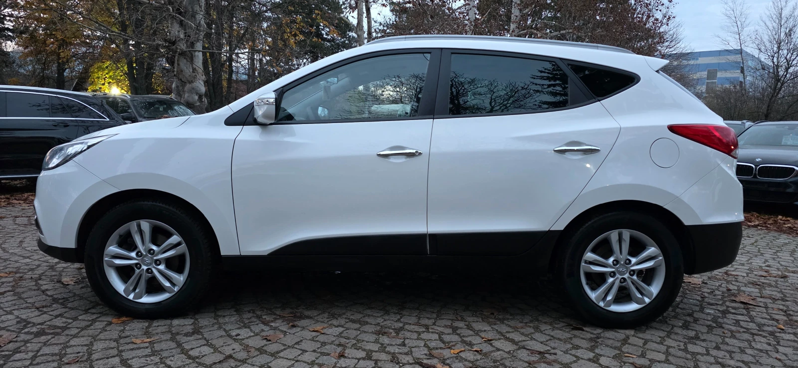 Hyundai IX35 2.0 * 4WD* АВТОМАТ* ОБСЛУЖЕН* СЕРВ. ИСТОРИЯ* SWISS - изображение 8