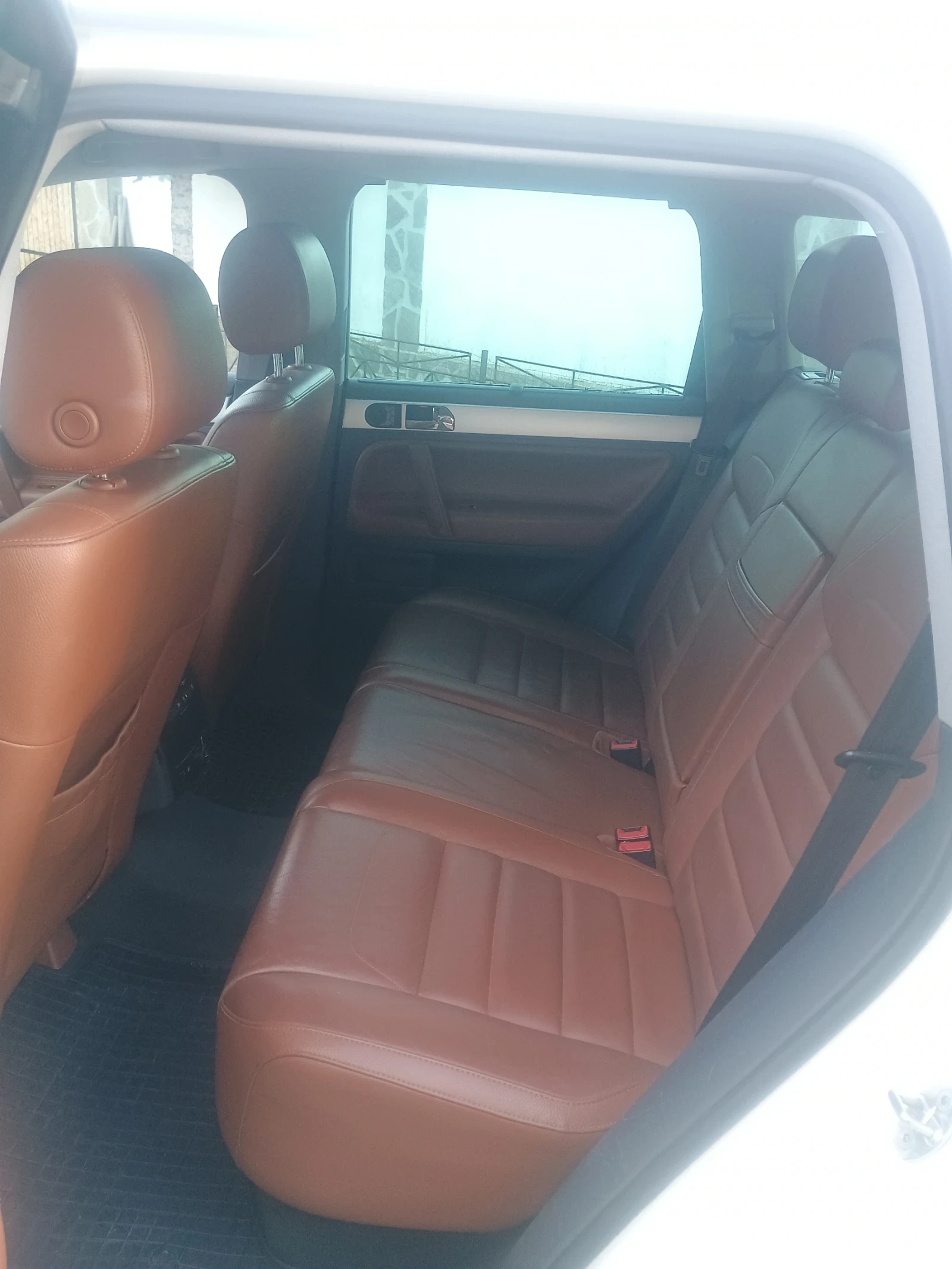 VW Touareg, снимка 7 - Автомобили и джипове - 54515775
