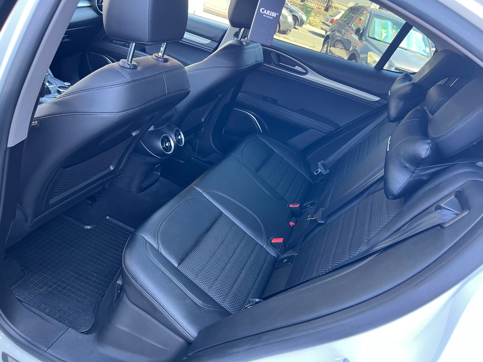 Alfa Romeo Stelvio 2.2D 210к.с. Q4 8ZF Euro 6B, снимка 9 - Автомобили и джипове - 56007786