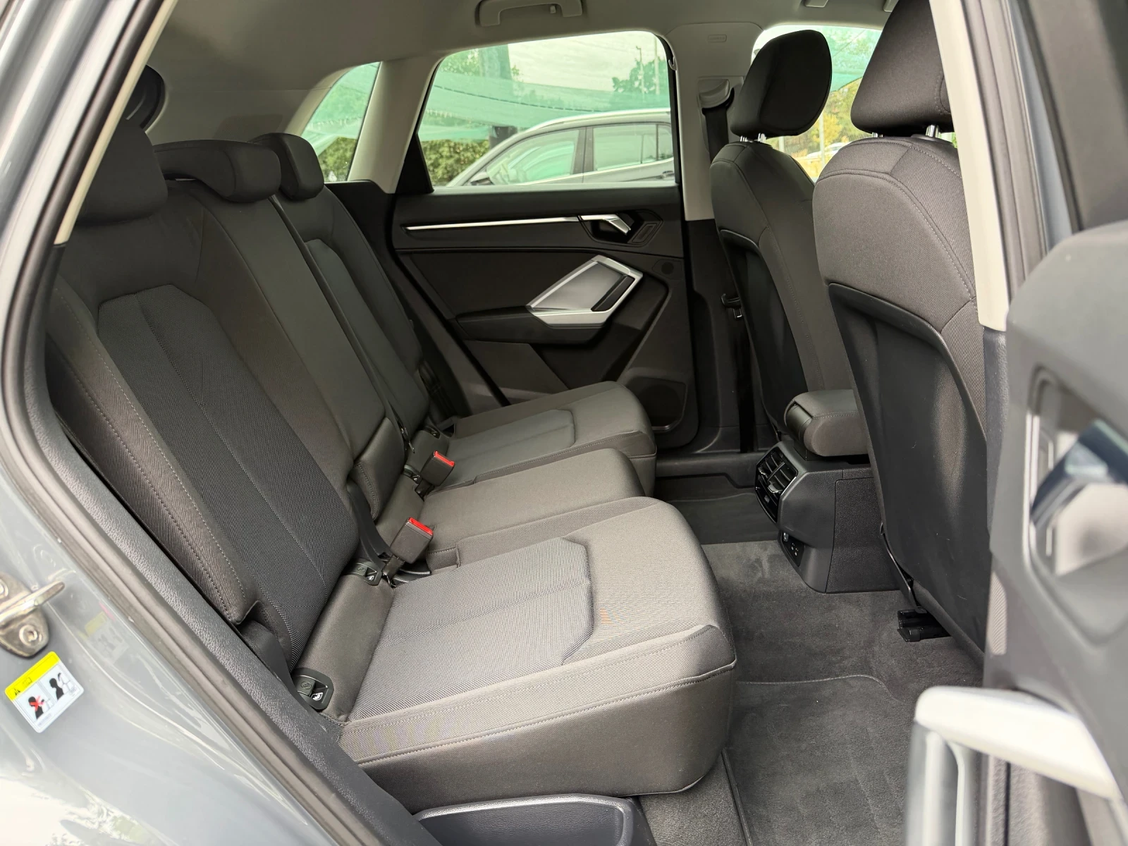 Audi Q3 2.0TDI Quattro S-Tronic Led, снимка 15 - Автомобили и джипове - 56225099