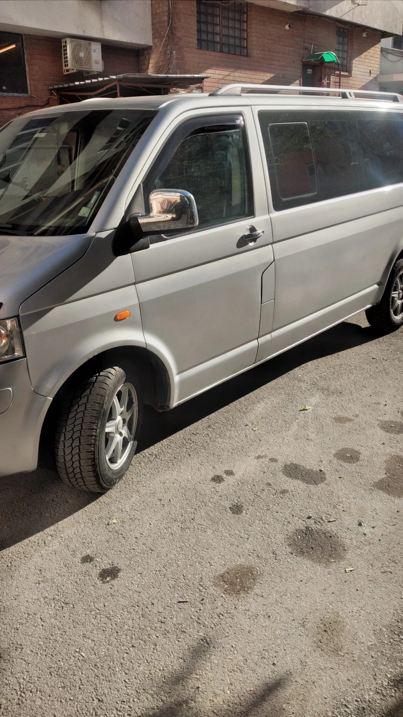 VW T5, снимка 2 - Бусове и автобуси - 48100935