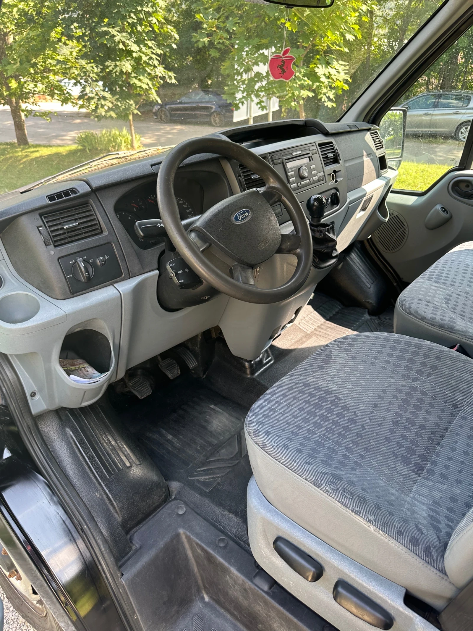 Ford Transit 2.2 140к.с. 6 скорости 6 места - изображение 9