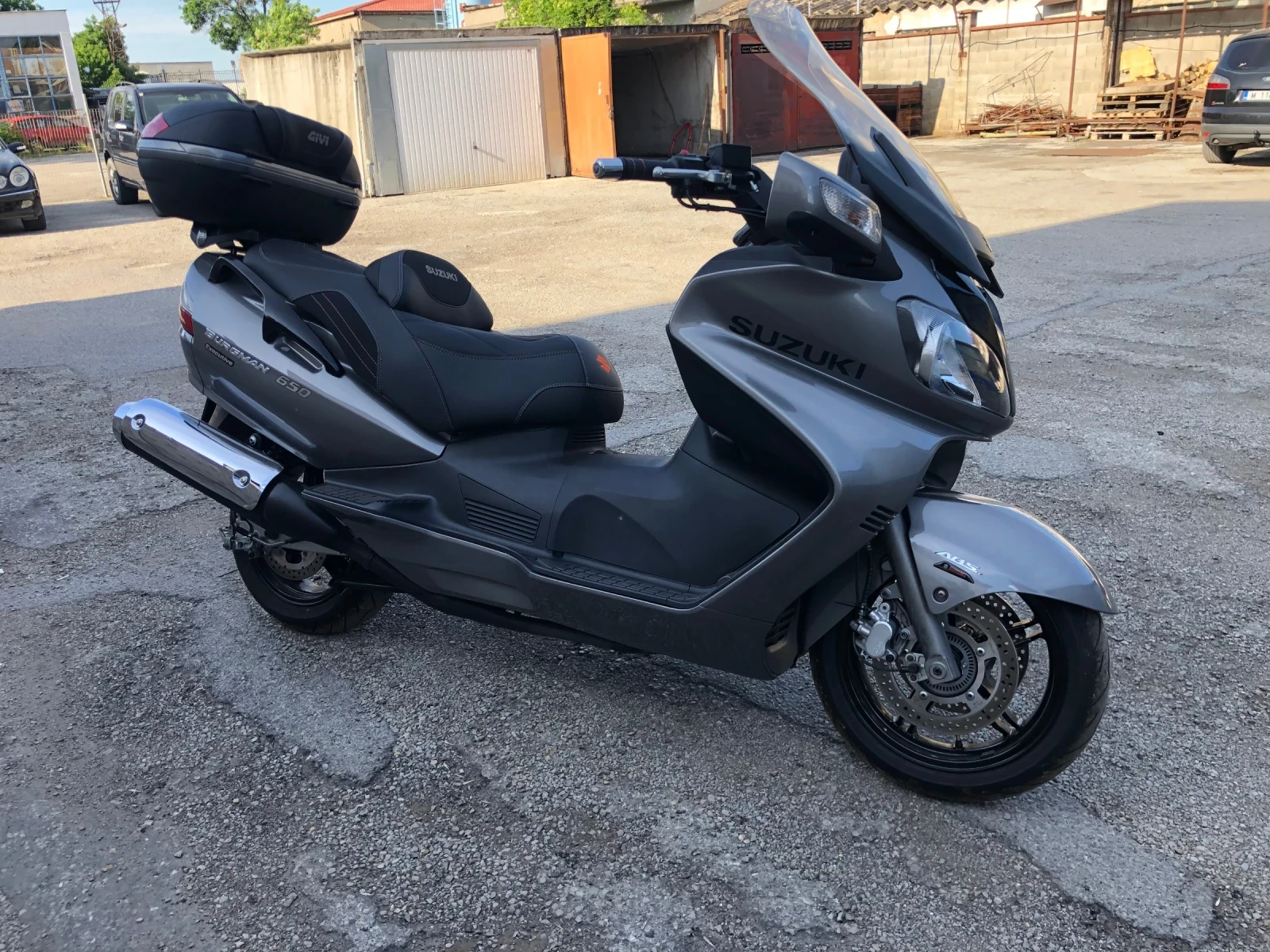 Suzuki Burgman 650 executive - изображение 3