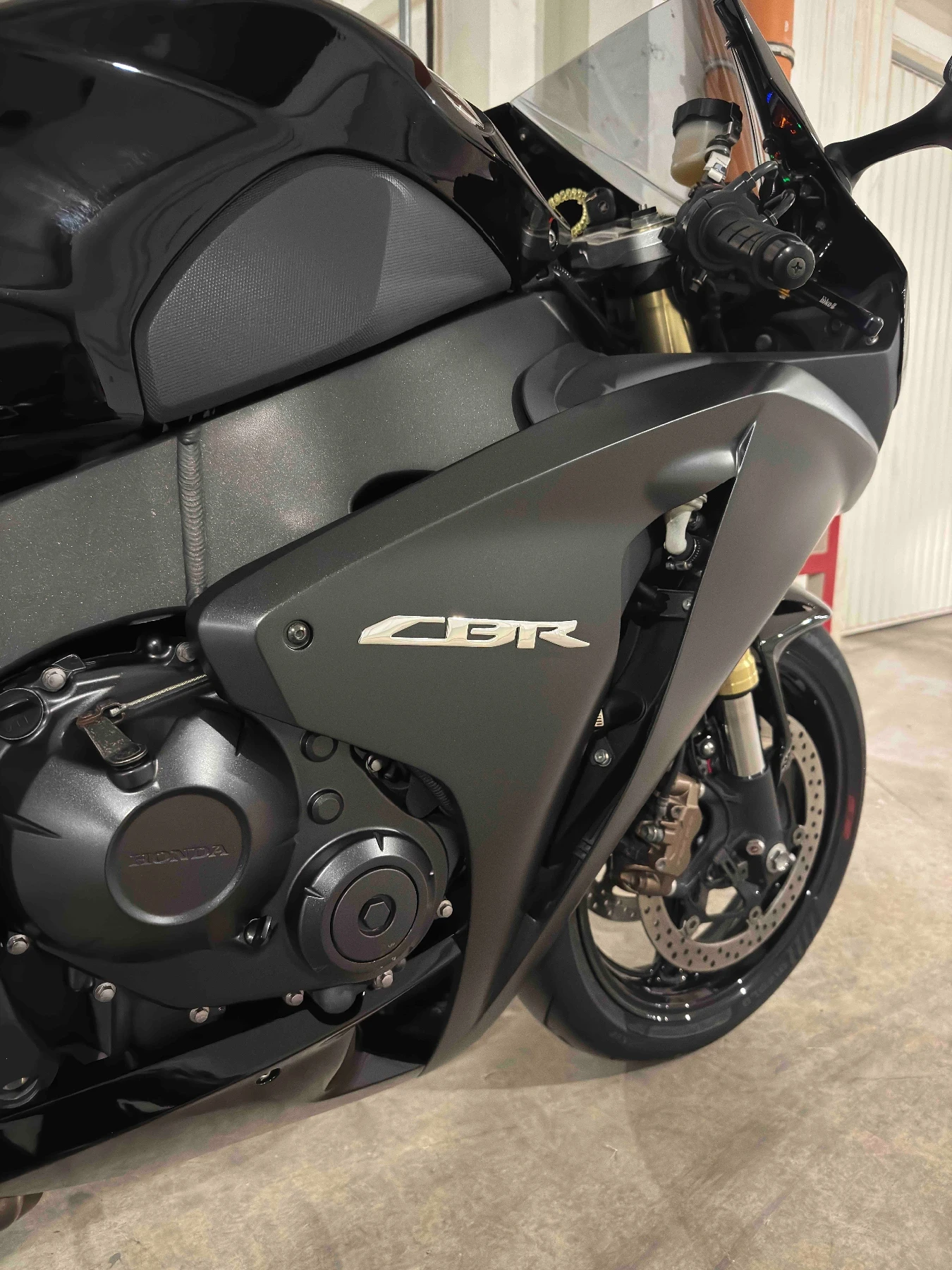 Honda Cbr 1000RR FireBlade ABS, снимка 2 - Мотоциклети и мототехника - 56227504