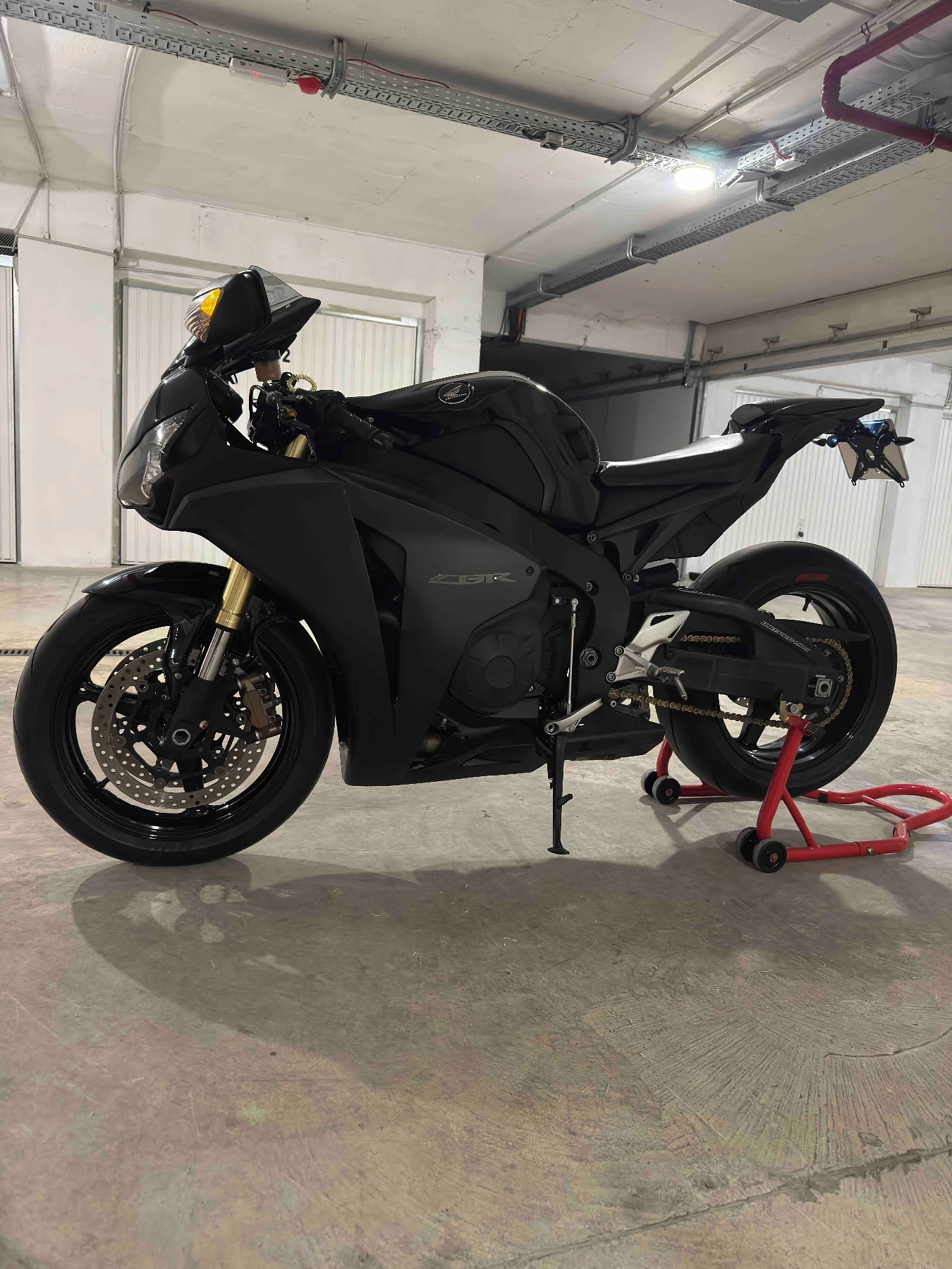 Honda Cbr 1000RR FireBlade ABS, снимка 3 - Мотоциклети и мототехника - 56227504