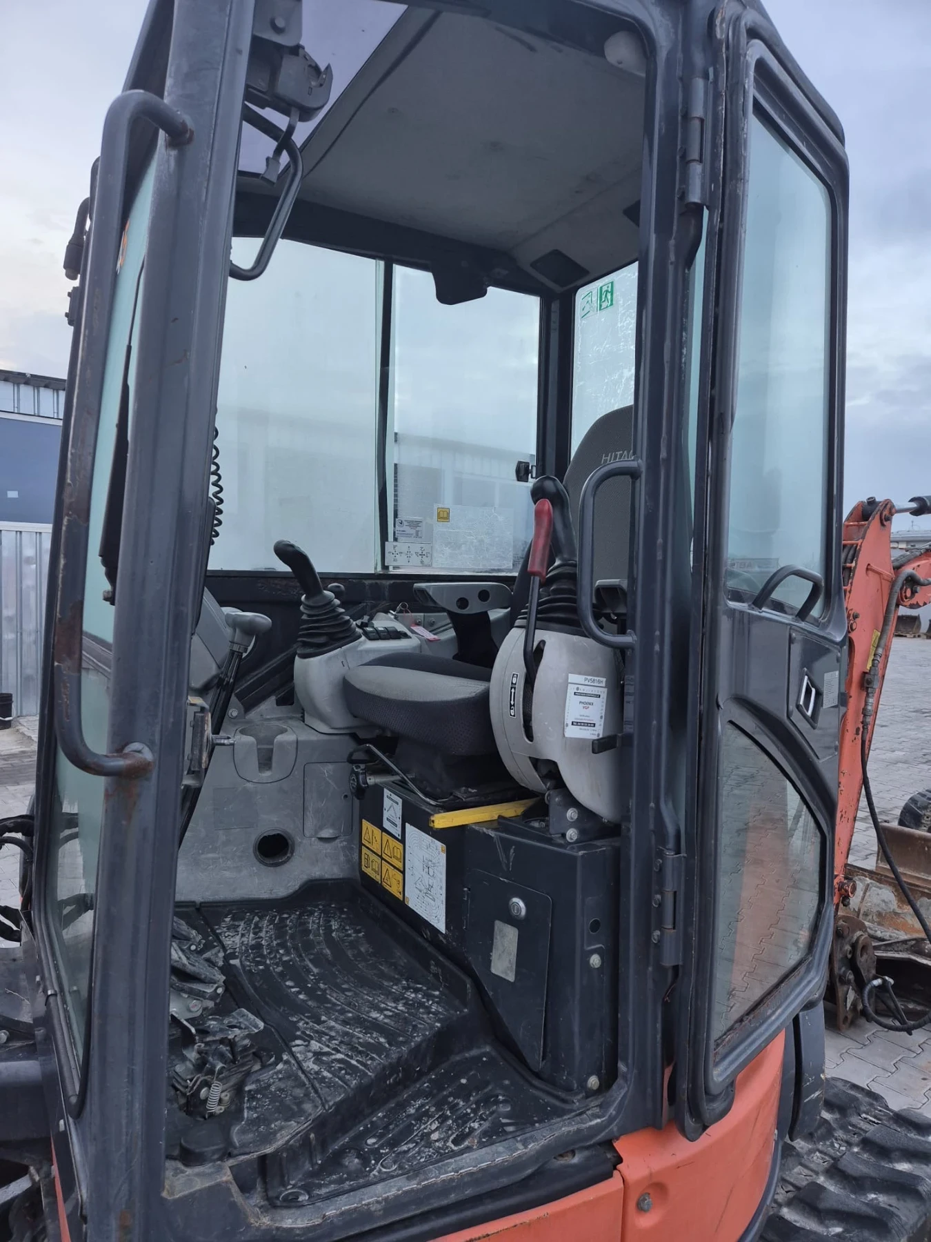 Багер Hitachi ZX55U-5A НАЛИЧЕН, снимка 2 - Индустриална техника - 53820064