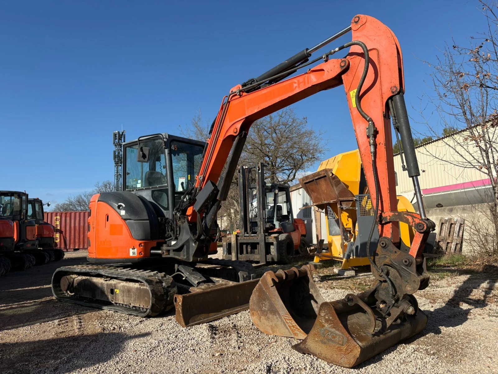 ����� Hitachi ZX55U-5A | Mobile.bg � ����������� 1