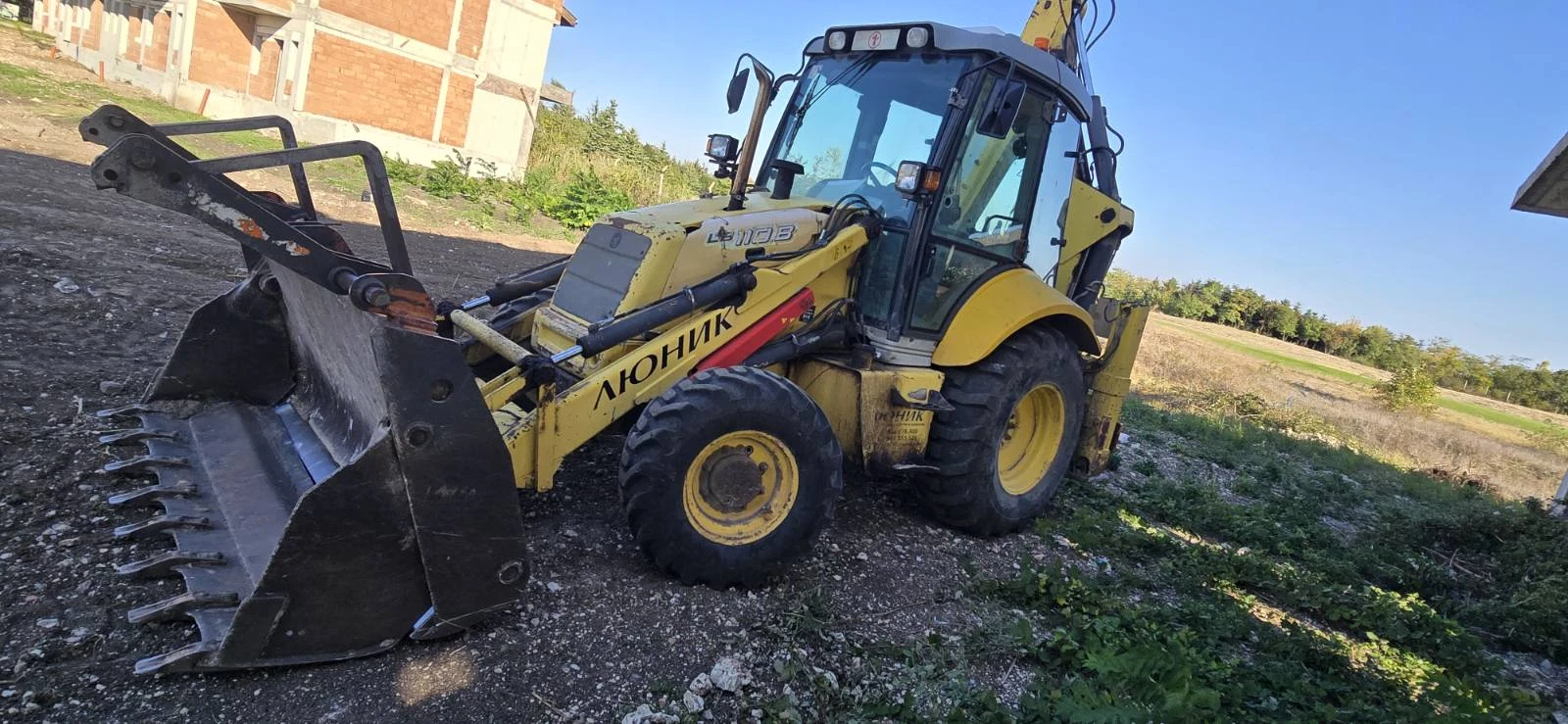 Багер New Holland LB110B-4PT, снимка 2 - Индустриална техника - 56279493