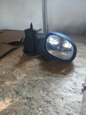 Огледало дясно Peugeot 1007, снимка 1