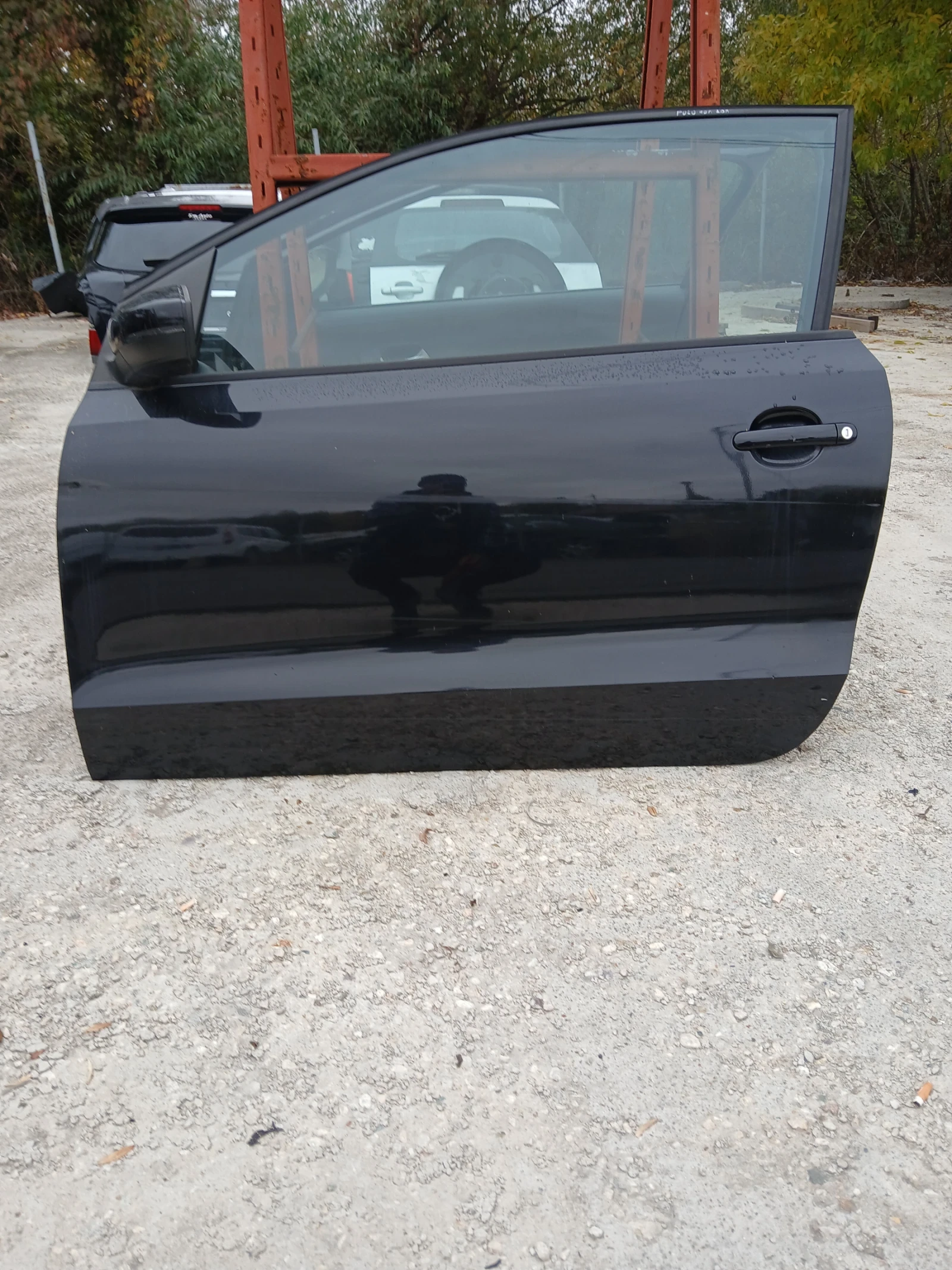 Врата лява VW Polo двуврат  2012г 