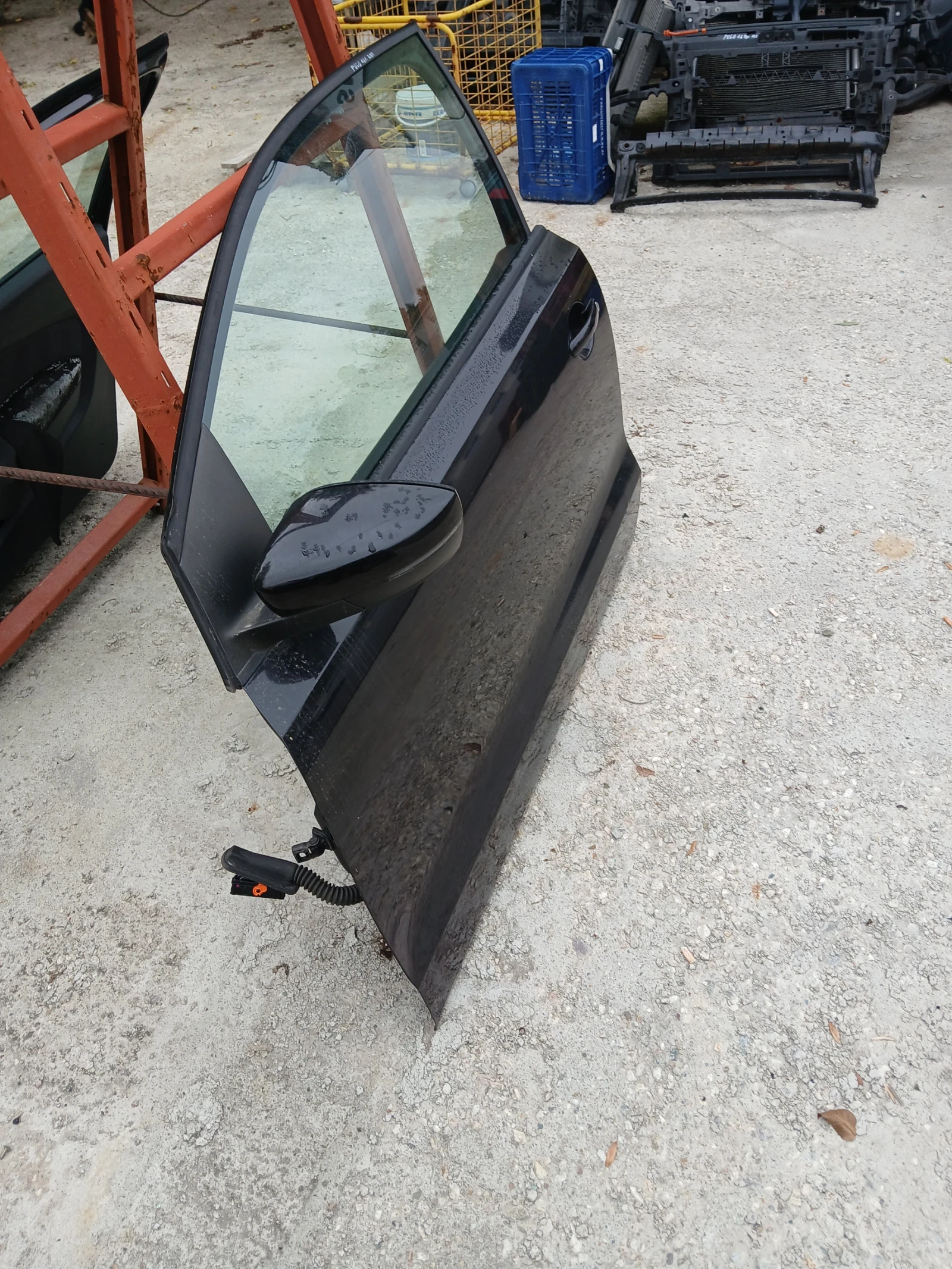 Врата лява VW Polo двуврат  2012г , снимка 2 - Части - 56477337