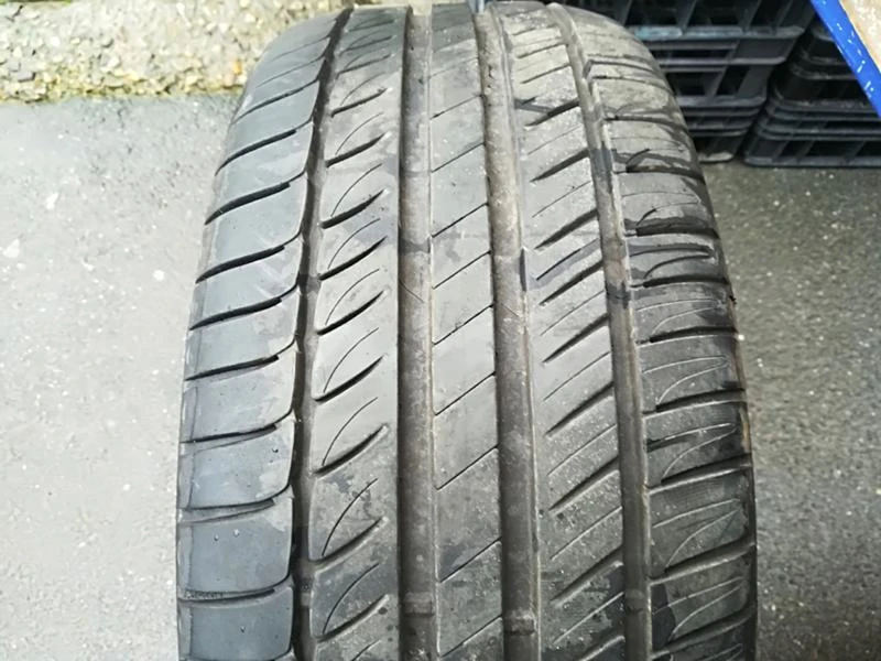 Гуми Летни 245/45R18, снимка 1 - Гуми и джанти - 20889353