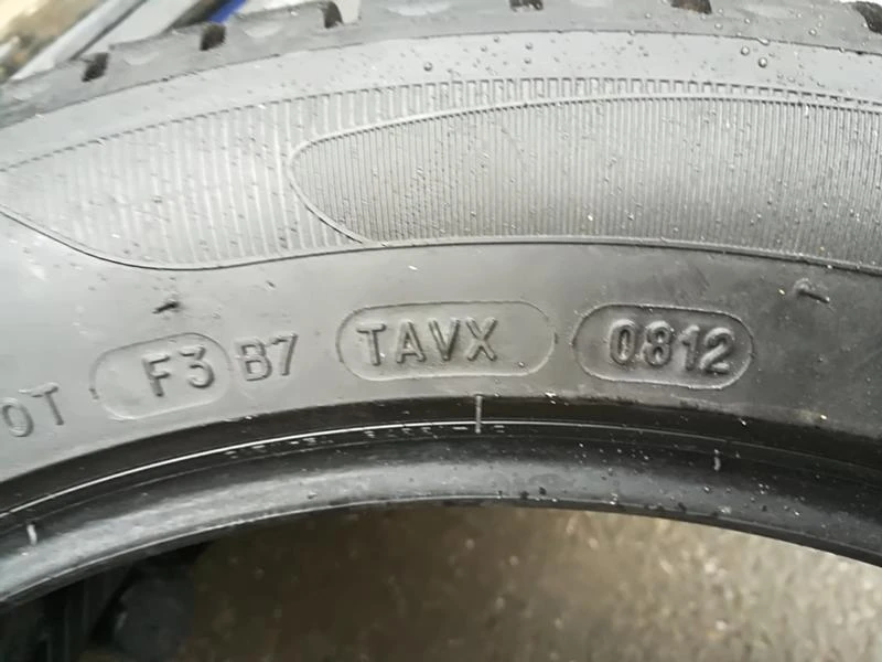 Гуми Летни 245/45R18, снимка 4 - Гуми и джанти - 20889353