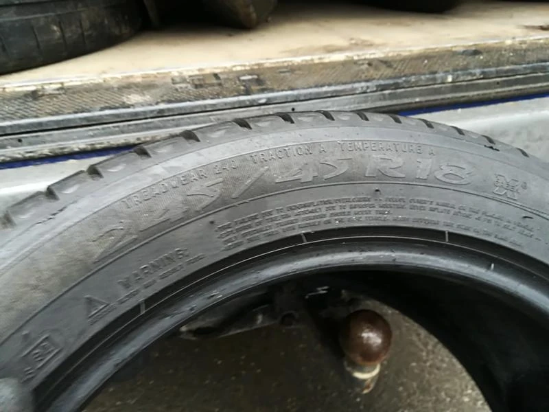 Гуми Летни 245/45R18, снимка 7 - Гуми и джанти - 20889353