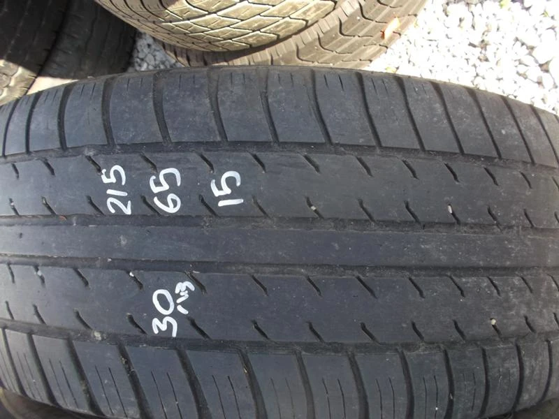 Гуми Летни 215/65R15, снимка 2 - Гуми и джанти - 21393199