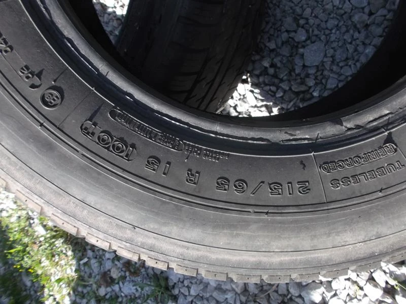 Гуми Летни 215/65R15, снимка 5 - Гуми и джанти - 21393199