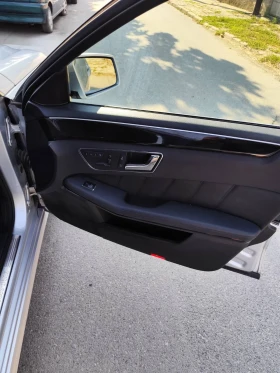 Mercedes-Benz E 350 4 MATIC, снимка 9