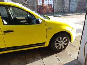 Dacia Sandero 1.4i газ, снимка 2