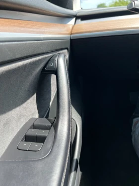 Tesla Model 3 * АВТО КРЕДИТ* ЦЕНА ДО БГ * СЕРВИЗНА ИСТОРИЯ *  - 44999 лв. / 23007.62 € - 24003326 12