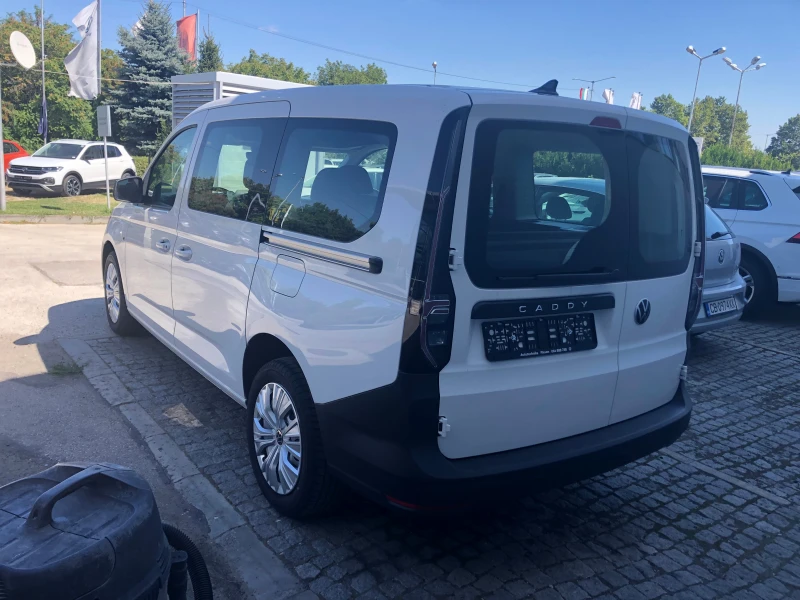 VW Caddy  MAXI  2, 0 TDI 102 / N1/ 5 места, снимка 13 - Автомобили и джипове - 41811290